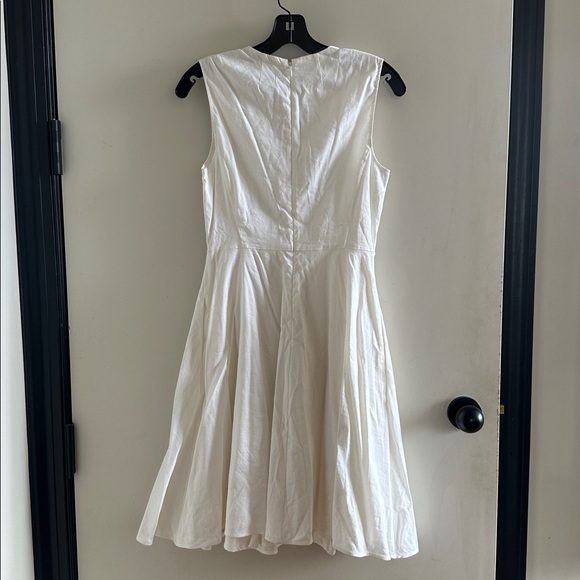 Theory Ivory/White V-Neck Linen Dress - Picture 6 of 8